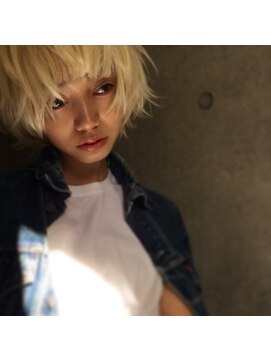 ビビト(bibito) bibito プラチナホワイト 退廃感