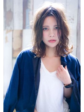 エース (ACE) ACE LA アッシュグラデーション×大人可愛い