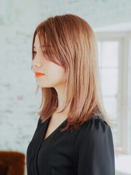 ヘアアンドリラクゼーション シャッセ(Hair&Relaxation SASE) 外ハネセンターパート