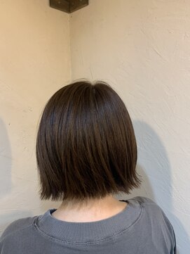 ヘア(hair) 切りっぱなしボブ