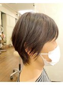 大人のシンプルでスタイリッシュな大人ショートボブ(店長イカリ)