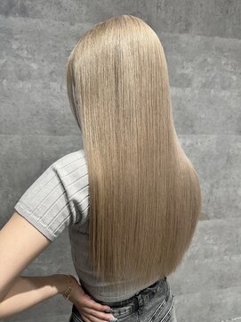 ルイス(L'wis) ミルキーブロンドカラー