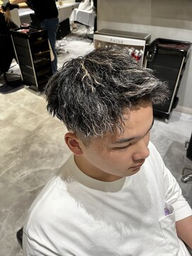 アルーシェ 錦糸町店(Alushe) ツイストスパイラルパーマ+ハイライト