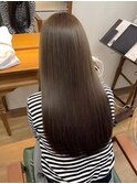 髪質改善ミルクティーベージュレイヤーカット