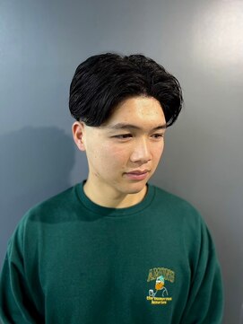 ダンヒルバーバー(dunhill BARBER) センターパート<理容室>[メンズ/シェービング/床屋/銀座]