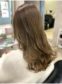 ベージュカラー オリーブカラー 巻き髪 韓国ヘア 美髪 髪質改善