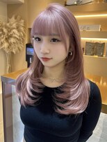髪質改善ホワイトピンク×レイヤーカット