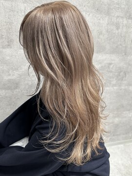 ルイス(L'wis) ミルクティーグレージュ学割U24ケアブリーチ10代20代レイヤー