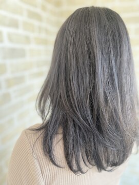 ピカソ こあら店 シルバーカラー