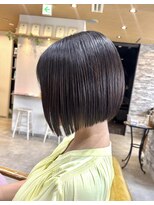 ブレス 横浜(bless) 前下がりボブ 大人ボブ 切りっぱなしボブ 大人ショート 30代