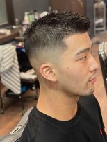 クラシコ(CLASSICO)&nbsp;ツイストピンパーマ×スパイキーアフロで作るエッジ強めバーバー