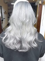 ブレイズヘアー(BLAZEhair)&nbsp;【完全無彩色】ホワイト×ブリーチ４回