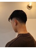 ビジネス好印象センターパートツーブロックメンズカット艶感