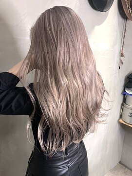 アルカナ 明治神宮前原宿(ARCANA) ミルクティーホワイト