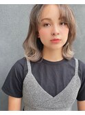 大人気顔まわりにハイライトたっぷりのブレンドカラー