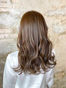 フロール 上大岡(Flor) 【Flor上大岡】*フェザーロング*ヘーゼルベージュ*