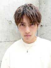 パーマをしてもキメすぎない清潔感のあるツーブロック［大阪/梅田/茶屋町］