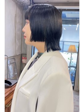 ザ デイ(THE DAY) ネイビーブラックとデザインボブ