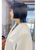 ネイビーブラックとデザインボブ