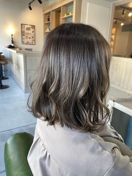 リノデザイン(LINO DESIGN) ツヤツヤボブ×ハイライトでちょっとおしゃれ感をプラス