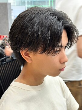 エルマーク 天王寺(L-MARK) センターパートニュアンスパーマ韓国カルマパーマコンマヘア