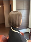 前下がりボブ