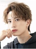 波巻きパーマシースルーフェザーショートウルフ