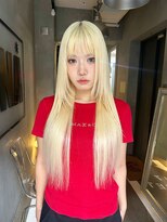 ジーナ(XENA) ロングレイヤーヘアスタイル