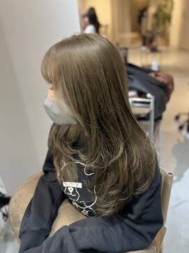 ロエ 恵比寿 代官山(ROE) オリーブベージュ　レイヤーカット　前髪　ブリーチなし　艶髪