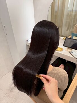 スラッシュホワイト テラッソ前店(SLASH white) 髪質改善/縮毛矯正/トリートメント/姫路