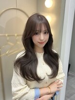 スリー(THREE)&nbsp;上品さと可愛さをmixした韓国ヘア