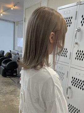 サンク 原宿 表参道(cinq) ダブルカラーイルミナカラーインナーカラーハイライトブリーチ