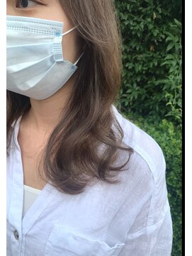 バズ(BUZZ) ハイライトベースのグレーベージュ（BUZZさの）