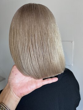 テテ(TETE) 人気No.1ミルクティーベージュ 心斎橋×長堀橋