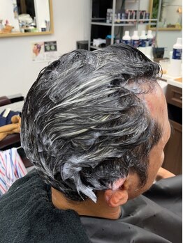 バーバーカットビー(Barber cut.B)の写真/【JR石和温泉駅/お子様同伴可】日頃の疲れを癒すだけでなく、頭皮の血行を促進し健康的な髪へと導きます