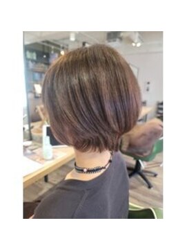 ヒライス 千歳船橋(Hiraeth) うねりひろがり対策◎　ツーセクションショートボブ