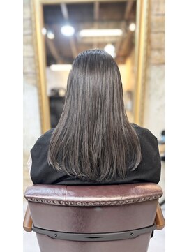 トイロ(toiro) ハイライトとグレージュ