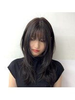 トニーアンドガイ 青山店(TONI & GUY) ミディアムレイヤー　レイヤーカット　オリーブカラー　