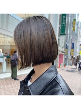 ロイド(Lloyd) 【Lloyd 大宮】丸みボブ×グレージュ