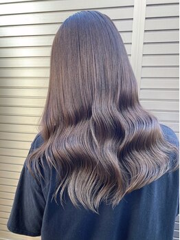 ルーシー ヘアアンドビューティー(Lucy Hair & Beauty)の写真/ツヤ髪専門店★圧倒的艶感と透明感が叶う薬剤を取り揃え！トレンド×似合わせで理想の色味を叶えてくれる＊