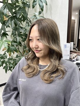 ベルヘアーデザイン 堺東(Belle hair Design) レイヤー/韓国風/レイヤーカット/ハイトーン/ケアブリーチ/堺東