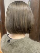 ララ(LALA)&nbsp;ミルクティーボブ、ショート、ブリーチ