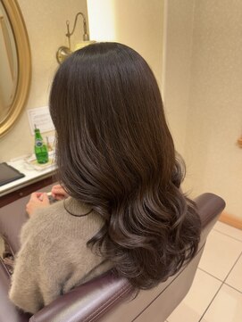 松本平太郎美容室 銀座本店 アッシュグレージュ