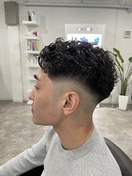 ウィズ(WITH) スキンフェードxパーマ