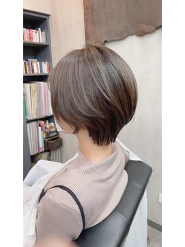 オト(oto) 抜け感ボブでつくる、大人の可愛さ◎/艶感/大人ボブ