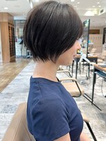 アフロート ルヴア(AFLOAT RUVUA)&nbsp;みねふんわりショートボブで垢抜け！30代40代50代新宿丸顔面長