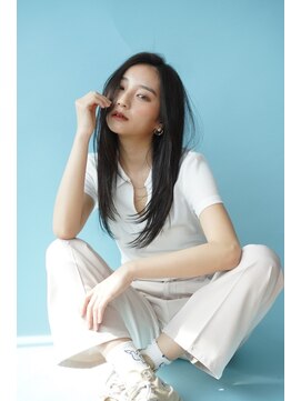 ルフュージュ バイ プロデュース 相模大野店(Refuge by Produce) 暗髪/レイヤーカット/長めバング