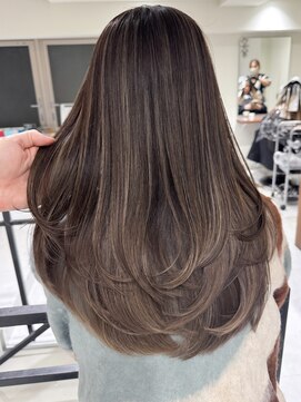 リティー バイ ジルブラン(Lity by JILBLAN) レイヤーカット/ハイライトカラー/イルミナカラー[鹿児島中央駅]