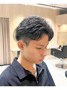 レボ 片町店(Revo) フェザーショート