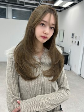 ユーフォリア 新宿通り(Euphoria) レイヤーカットハッシュカットロングヘア韓国レイヤー